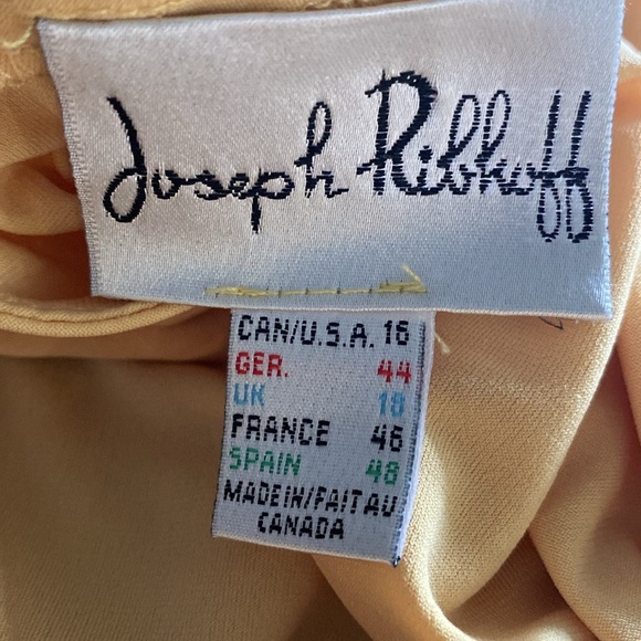 Joseph Ribkoff Light Yellow Sleeveless stretchy Top shirt size 16 - Picture 8 of 9